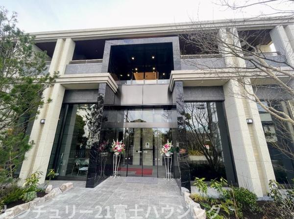 �_�ސ쌧������s���C�ݓ�4���ڂ̒��Ã}���V�����̃G���g�����X