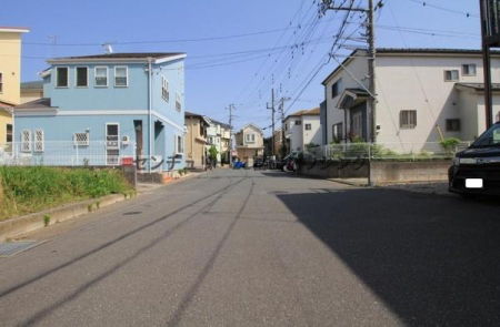 �_�ސ쌧������s�Ï��̓y�n�̑O�ʓ��H�܂ތ��n�ʐ^