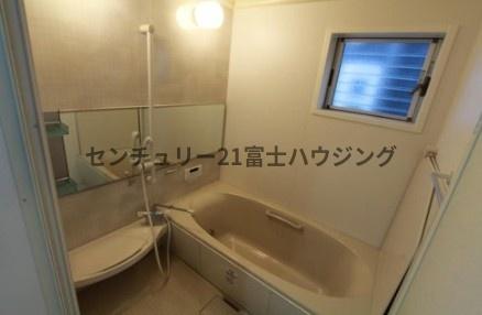 �_�ސ쌧����s�����_��4���ڂ̒��È�ˌ��Ă̗���