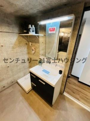 �_�ސ쌧���q�s���{�̒��Ã}���V�����̐��ʑ�E���ʏ�