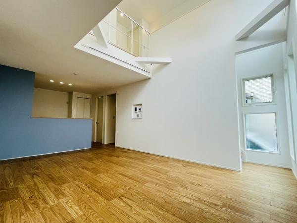 �_�ސ쌧������s���C�ݓ�4���ڂ̐V�z��ˌ��Ẵ��r���O