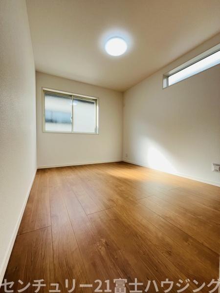 �_�ސ쌧������s����4���ڂ̐V�z��ˌ��Ẵ��r���O�ȊO�̋���