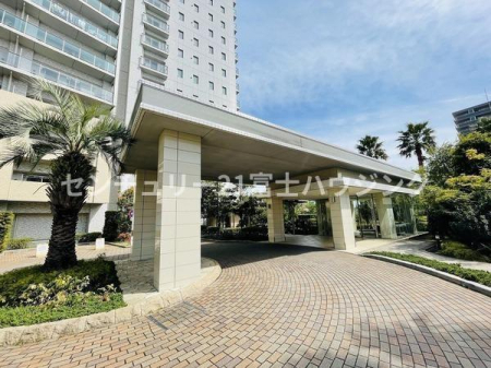 �_�ސ쌧������s��̒��Ã}���V�����̃G���g�����X