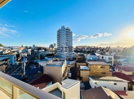 �_�ސ쌧����s�А�4���ڂ̒��Ã}���V�����̏Z�˂���̒��]�ʐ^