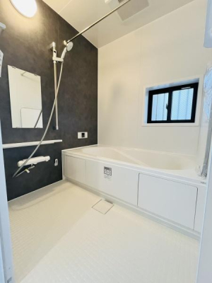 �_�ސ쌧������s����4���ڂ̐V�z��ˌ��Ă̗���