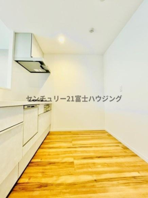 �_�ސ쌧����s������2���ڂ̒��Ã}���V�����̃L�b�`��