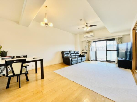 �_�ސ쌧����s�ғ��V��3���ڂ̒��Ã}���V�����̃��r���O