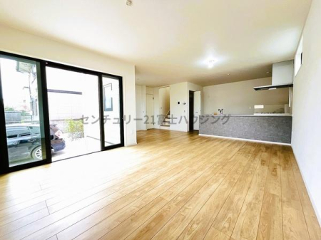 �_�ސ쌧����s���̐V�z��ˌ��Ẵ��r���O