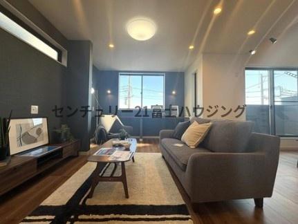 �_�ސ쌧����s������3���ڂ̐V�z��ˌ��Ẵ��r���O