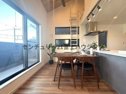 �_�ސ쌧����s������3���ڂ̐V�z��ˌ��Ẵ��r���O