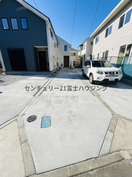 �_�ސ쌧������s�����u�̐V�z��ˌ��Ă̒��ԏ�