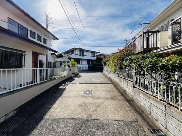 �_�ސ쌧���q�s�R��̓y�n�̑O�ʓ��H�܂ތ��n�ʐ^