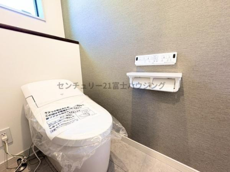 �_�ސ쌧������s���a�c3���ڂ̐V�z��ˌ��Ẵg�C��