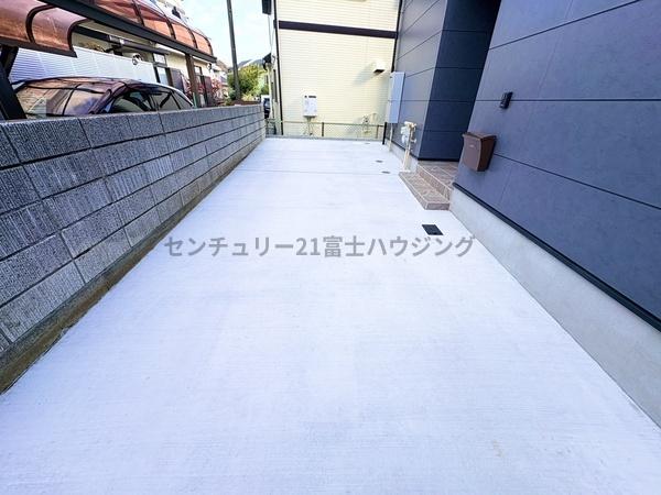 �_�ސ쌧������s���a�c3���ڂ̐V�z��ˌ��Ă̒��ԏ�