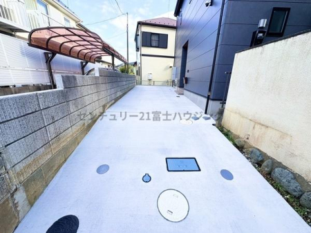 �_�ސ쌧������s���a�c3���ڂ̐V�z��ˌ��Ă̒��ԏ�