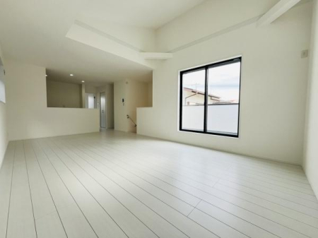 �_�ސ쌧������s�l�V���̐V�z��ˌ��Ẵ��r���O