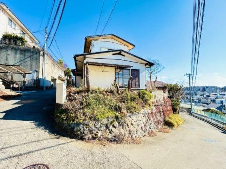 �_�ސ쌧����s�勘3���ڂ̓y�n�̑O�ʓ��H�܂ތ��n�ʐ^