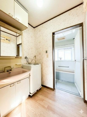 �_�ސ쌧������s���Q2���ڂ̒��È�ˌ��Ă̐��ʑ�E���ʏ�