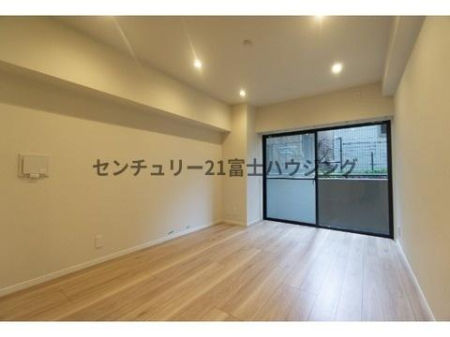 �_�ސ쌧����s�А��C��2���ڂ̒��Ã}���V�����̃��r���O