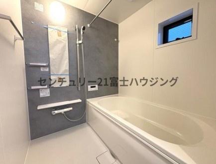 �_�ސ쌧������s���5���ڂ̐V�z��ˌ��Ă̗���