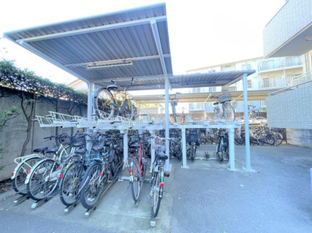 �_�ސ쌧����s�����C��1���ڂ̒��Ã}���V�����̂��̑����n