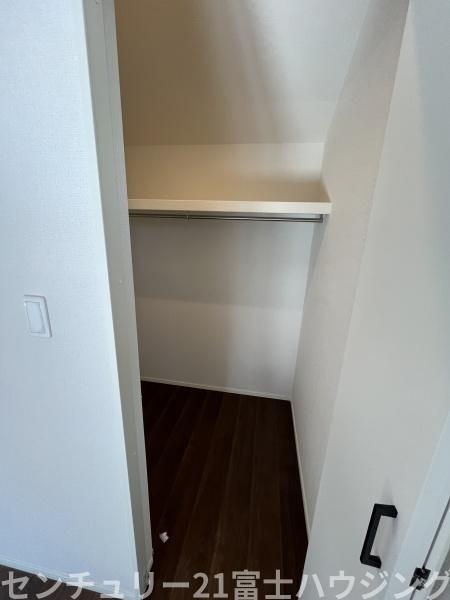 �_�ސ쌧������s���6���ڂ̐V�z��ˌ��Ă̎��[