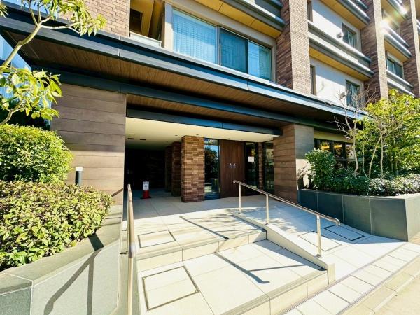 �_�ސ쌧���l�s�����D�T1���ڂ̒��Ã}���V�����̃G���g�����X