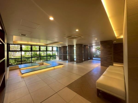 �_�ސ쌧���l�s�����D�T1���ڂ̒��Ã}���V�����̃G���g�����X