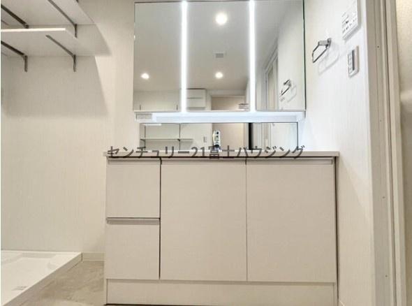 �_�ސ쌧������s���h 396�̒��Ã}���V�����̐��ʑ�E���ʏ�