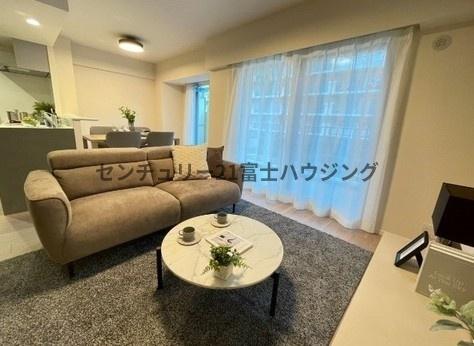 �_�ސ쌧����s�ғ����C��3���ڂ̒��Ã}���V�����̃��r���O