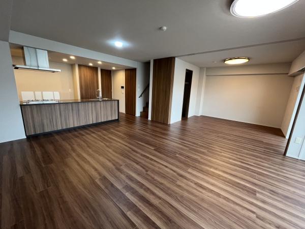 �_�ސ쌧������s���C��2���ڂ̒��Ã}���V�����̃��r���O