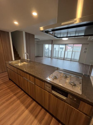 �_�ސ쌧������s���C��2���ڂ̒��Ã}���V�����̃L�b�`��