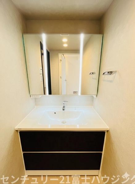 �_�ސ쌧������s�ԏ����̒��Ã}���V�����̐��ʑ�E���ʏ�