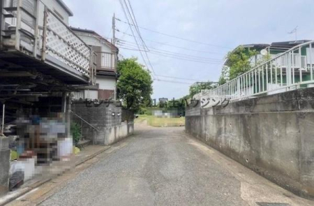 �_�ސ쌧����s�{���̓y�n�̑O�ʓ��H�܂ތ��n�ʐ^