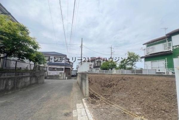 �_�ސ쌧����s�{���̓y�n�̑O�ʓ��H�܂ތ��n�ʐ^