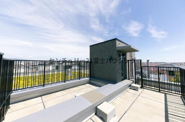 �_�ސ쌧������s���C��2���ڂ̒��Ã}���V�����̃o���R�j�[