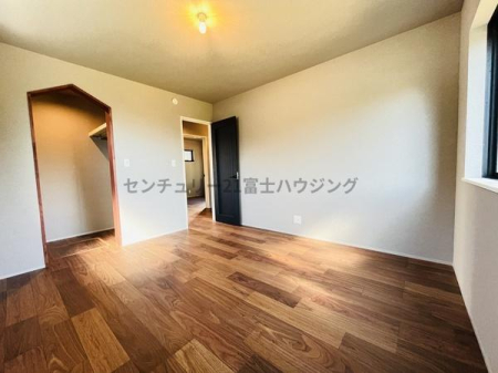 �_�ސ쌧������s�ԉH���̐V�z��ˌ��Ă̗m��