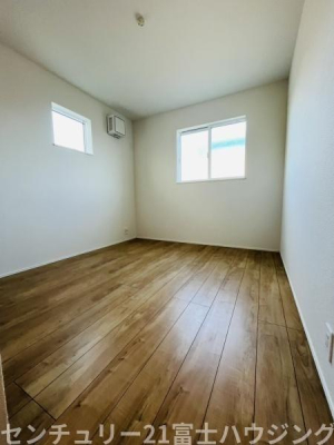 �_�ސ쌧������s�����̐V�z��ˌ��Ă̐Q��