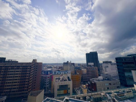 �_�ސ쌧���؎s����2���ڂ̒��Ã}���V�����̏Z�˂���̒��]�ʐ^