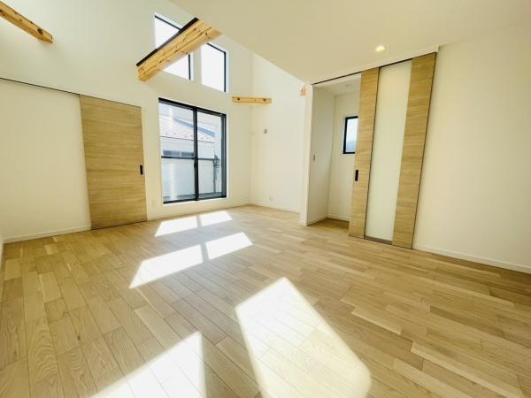 �_�ސ쌧������s�΂��l�̐V�z��ˌ��Ẵ��r���O