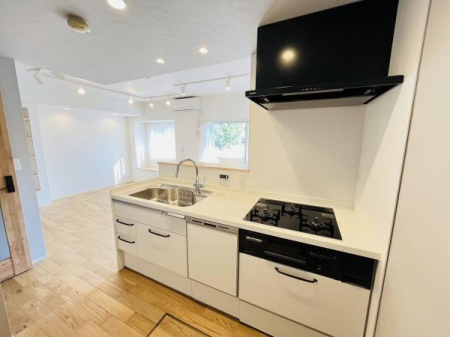 �_�ސ쌧����s����2���ڂ̒��Ã}���V�����̃L�b�`��