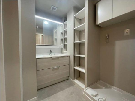 �_�ސ쌧����s���3���ڂ̒��Ã}���V�����̃G���g�����X