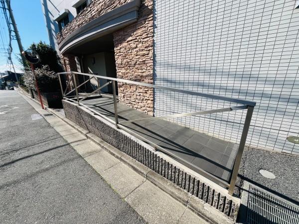 �_�ސ쌧����s���ؑ�1���ڂ̒��Ã}���V�����̂��̑����n