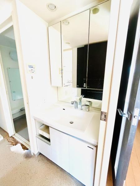 �_�ސ쌧����s���ؑ�1���ڂ̒��Ã}���V�����̐��ʑ�E���ʏ�