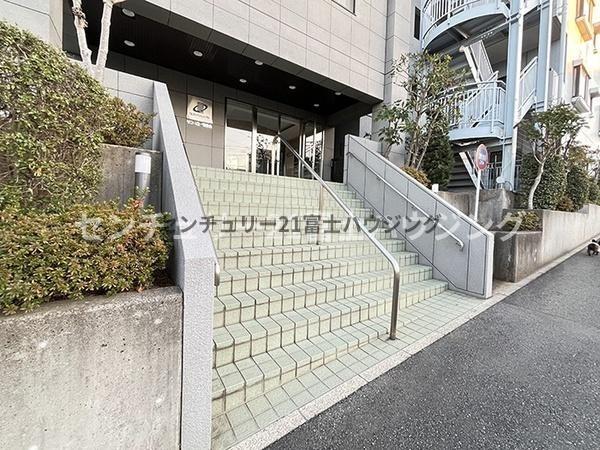 �_�ސ쌧����s�ΐ�2���ڂ̒��Ã}���V�����̃��r�[