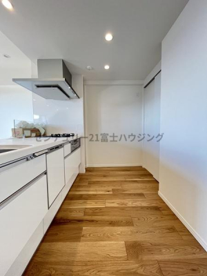 �_�ސ쌧������s�Ï��̒��Ã}���V�����̃L�b�`��