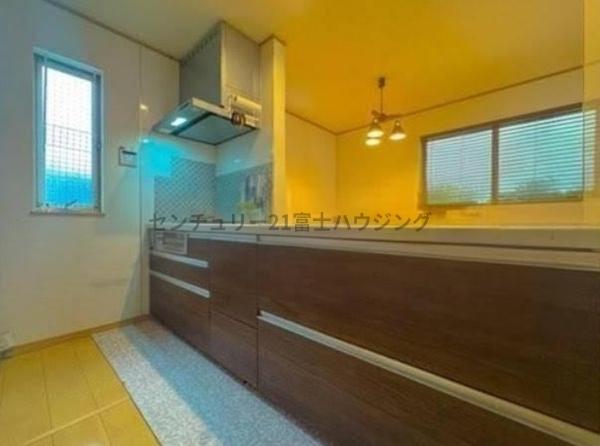 �_�ސ쌧������s�Ï��̒��È�ˌ��ẴL�b�`��