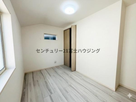 �_�ސ쌧����s�����C��7���ڂ̐V�z��ˌ��Ẳ摜