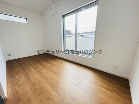 �_�ސ쌧������s����4���ڂ̐V�z��ˌ��Ẵ��r���O�ȊO�̋���