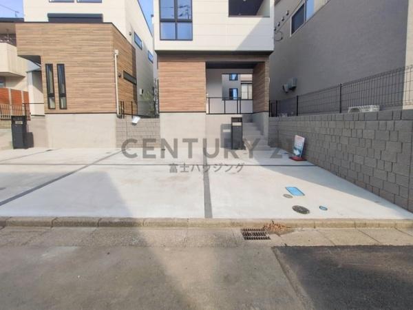 �_�ސ쌧����s�ΐ�̐V�z��ˌ��Ă̒��ԏ�